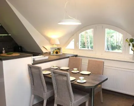 Apartamento Strandhaus Strandhaus, App 02 Dierhagen